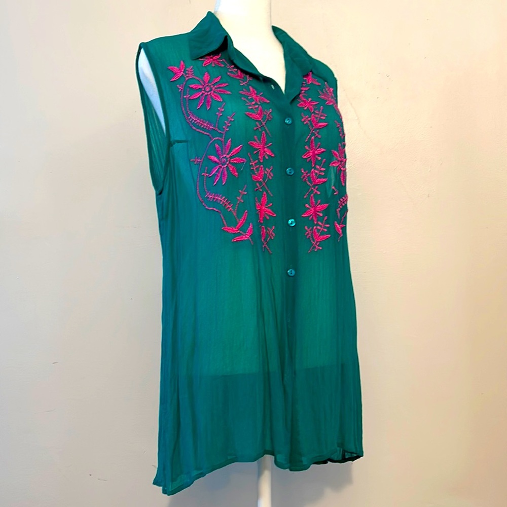 ANGIE sheer sleeveless green top w/pink embroidered flowers XL (23G6C1)